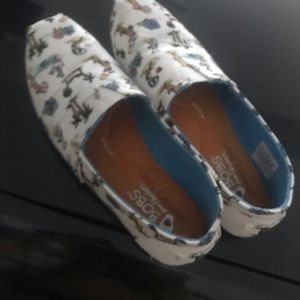 Bobs canvas shoe - barely worn!!